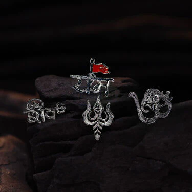 Buy 2 Get 2 Stylish Studs Earrings (MGJ50) - Image 2