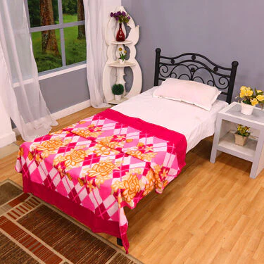 Pack of 7 Beautiful Home Double Bedsheets Set with 2 Blankets (7BS2FB) - Image 9