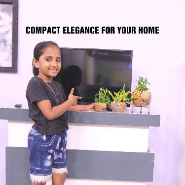 Set of 3 Designer Metal Planter Pots With Stand (3MP1) - Image 5